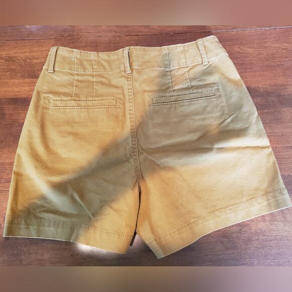 Loft 2 brownshorts - Picture 2 of 4